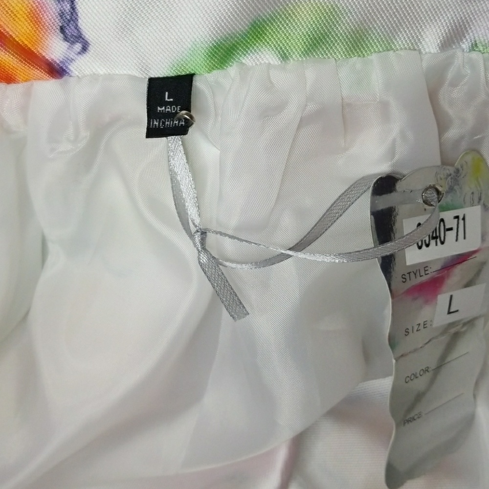 Floral skirt, Size L in Juniors - Picture 6 of 8